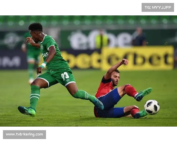 欧冠赛场成多流派战术碰撞实验场 各队风格交织激烈对抗